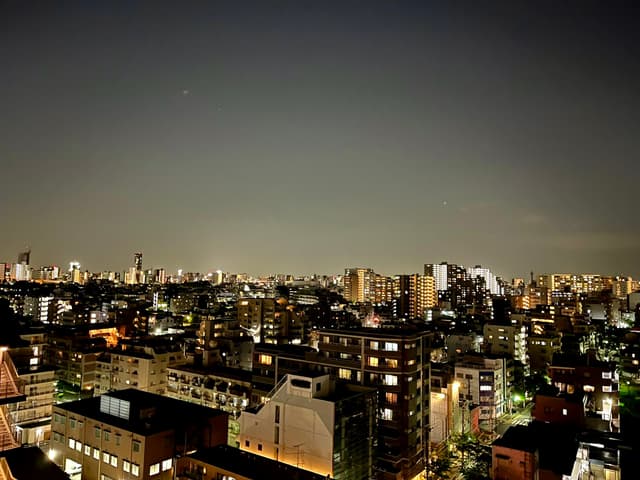 西側夜景（バルコニーより）