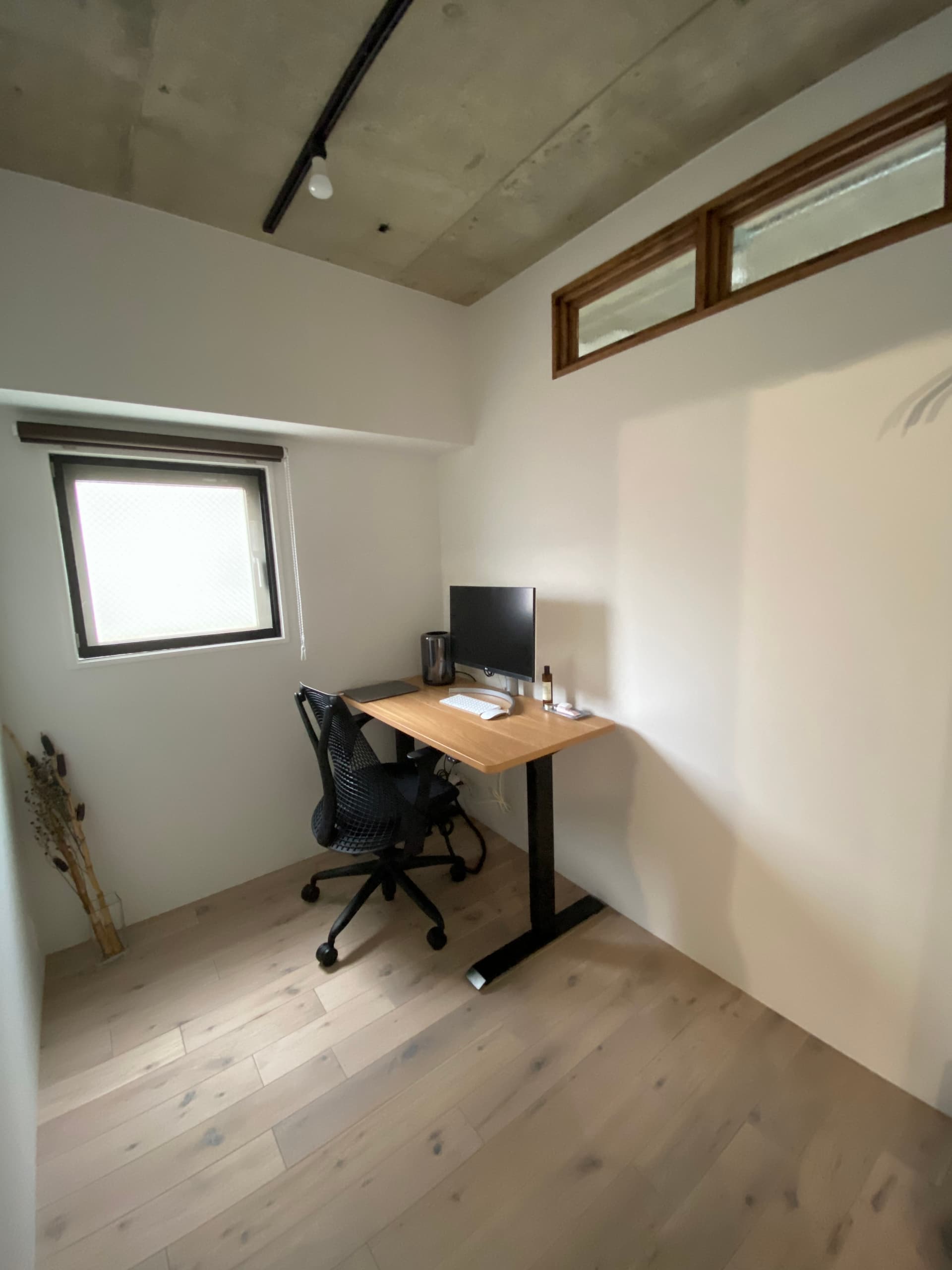 子供部屋や仕事部屋に。コンパクトですが使い勝手が良いです。