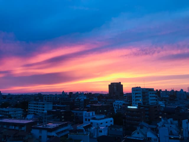 眺めがとても良く、夕日が綺麗です。晴れた日は富士山が見えます。
