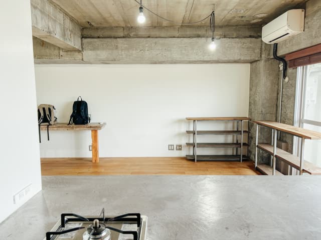 キッチン側から見た光景。