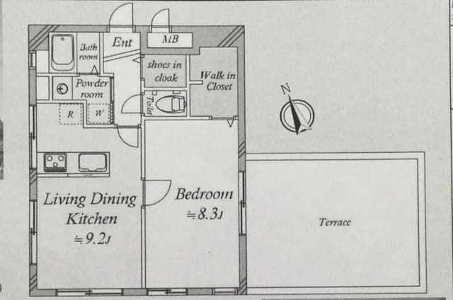東南に20.67m2のルーフバルコニー。三方が窓があり明るい室内は43.49m2。
