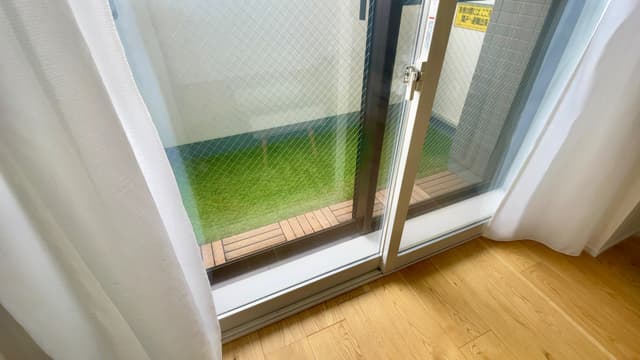 リノベーションの際に二重サッシにしました！断熱・防音性に優れています👍