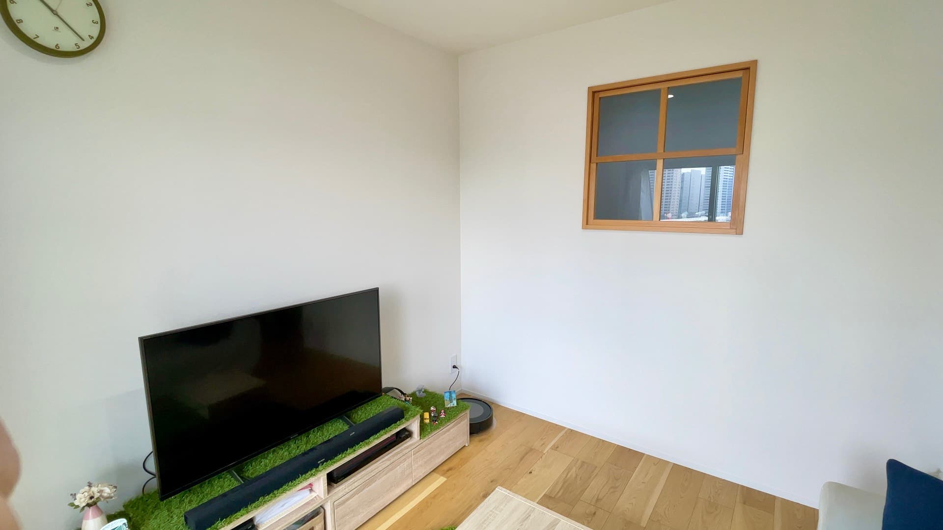 室内窓の奥はワークスペースとなっています。