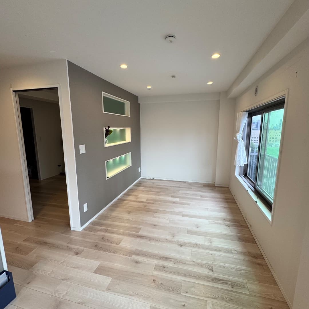 寝室には内窓がつき、ディスプレイ棚としても活用できます