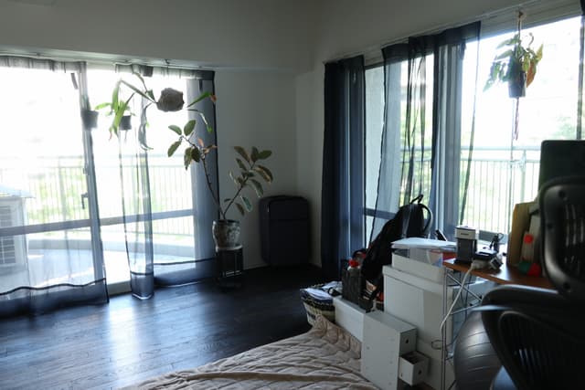 南側の部屋です。ベランダが二つあります。