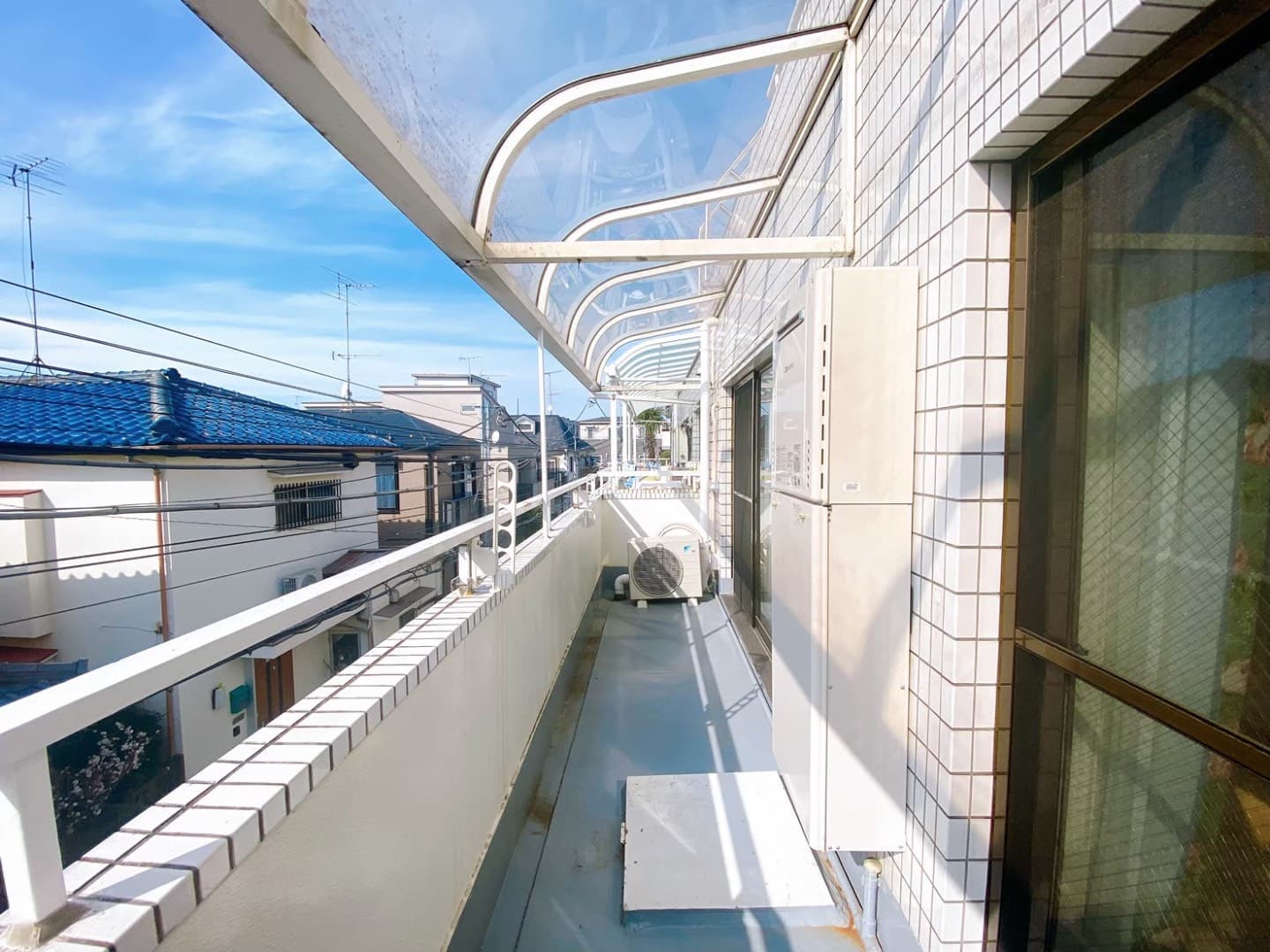 2階ですが目の前は一軒家なので大きな建物が立つ可能性はありません。