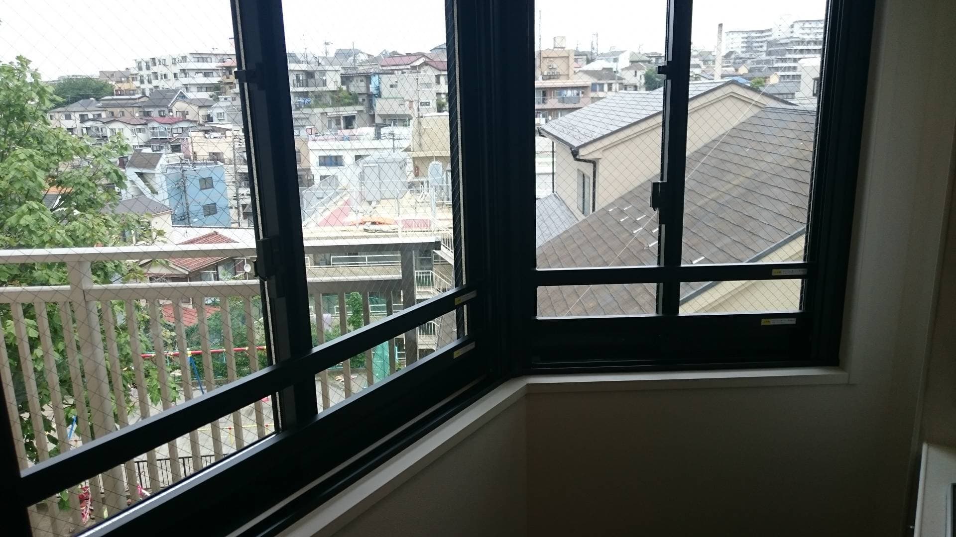 台所にある窓からの景色。