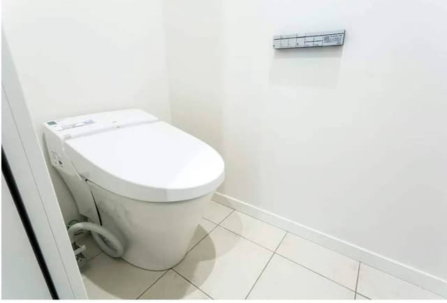 タンクレストイレ