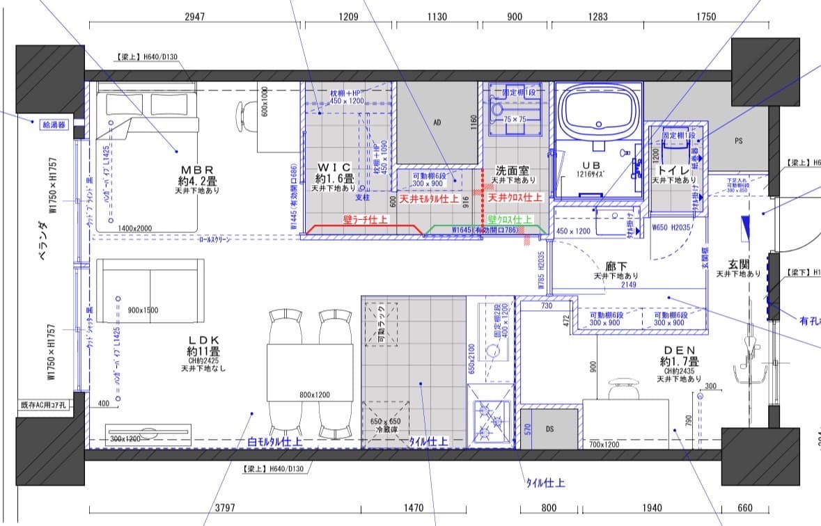 間取り図：1LDK+DEN+WICで構成されてます。洗濯機置き場とWICを行き来できるよう動線を工夫しました。
