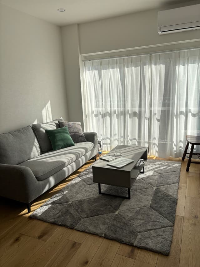 南向きで日当たりがとても良いです。