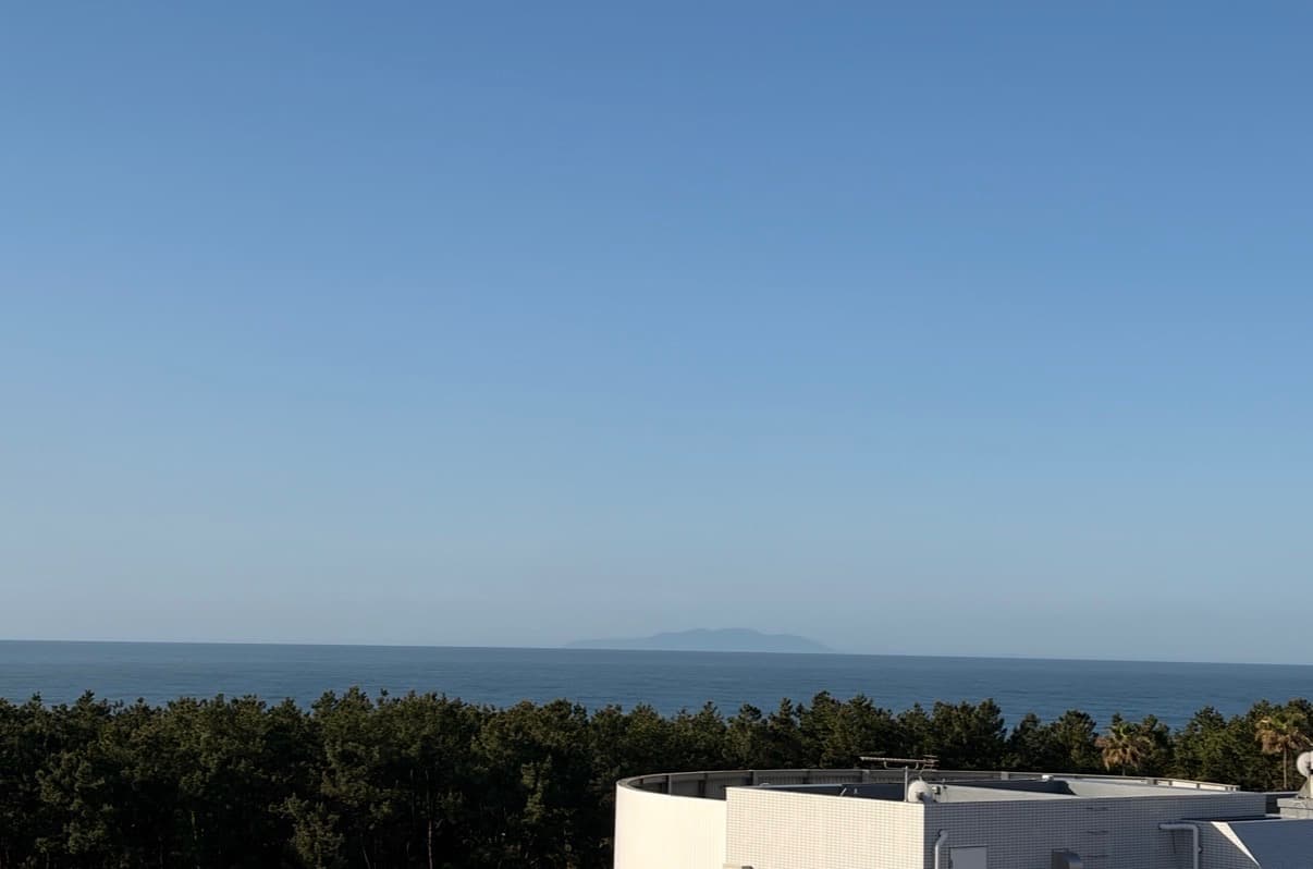 ベランダからの眺望、伊豆大島