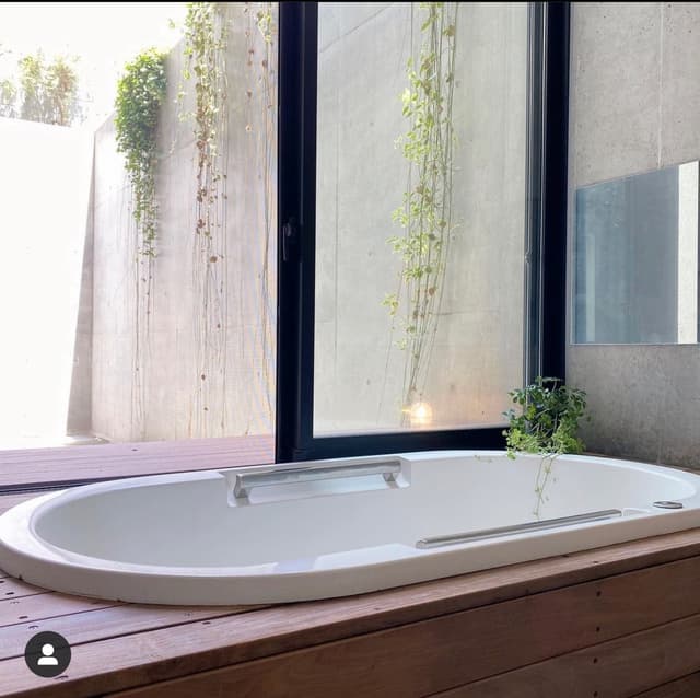 お風呂がいいんです！窓を開ければテラスなので、窓全開で入浴してます